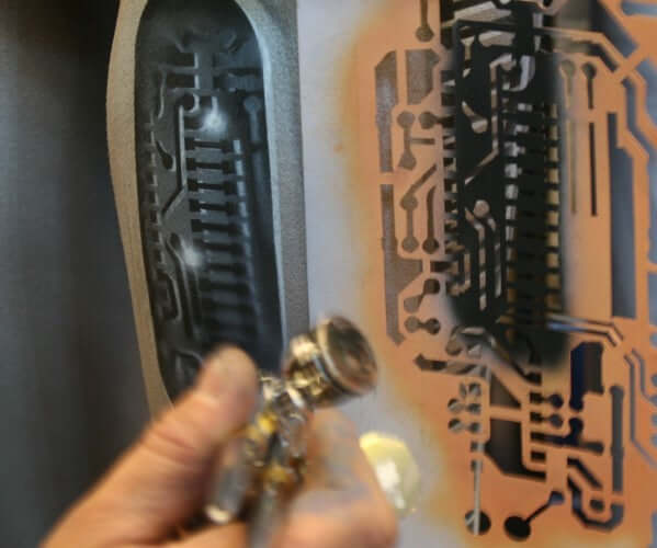 Airbrush Schablone Leiterplatte Anwendungsbeispiel