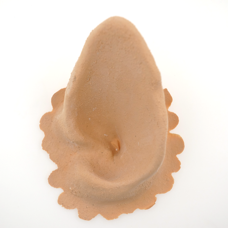 Lion ear single view latex application