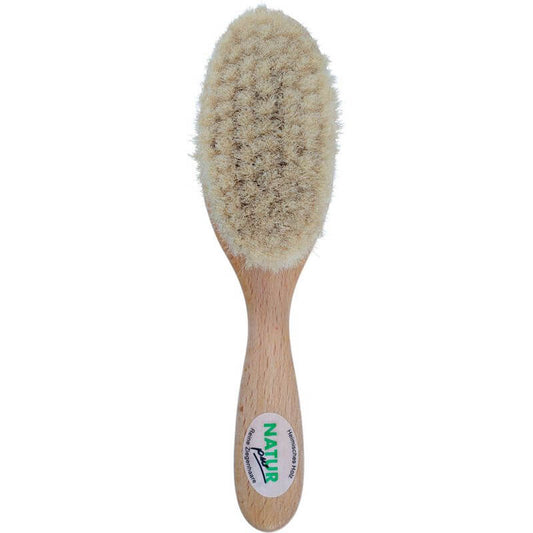 Powder brush with goat hair