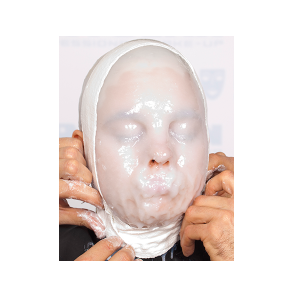 Silikon MF-Set Anwendungbeispiel Gesichtsabformung Schritt 2