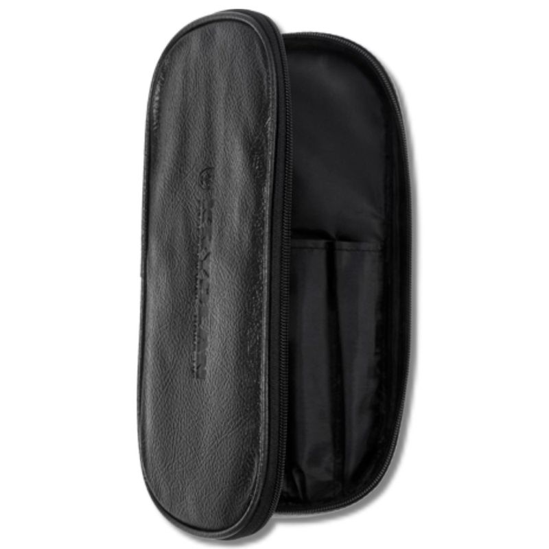 Pinseltasche aus Leder halb geöffnet