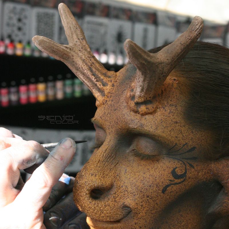 Deer horns latex parts application example
